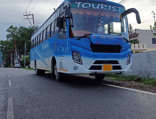 Uniyal Bus Services