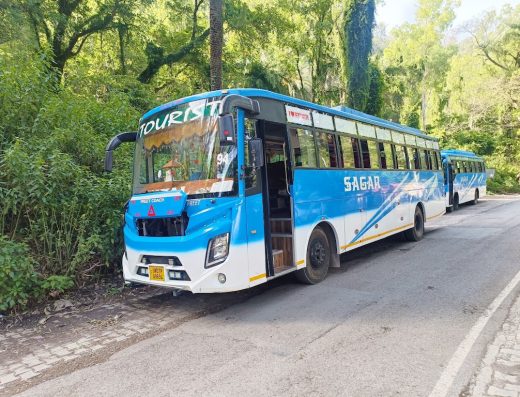 Uniyal Bus Services