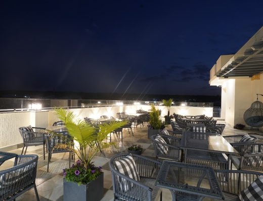 Su Casa Banquets and Hotel