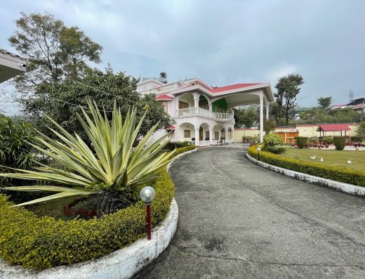 Vasda Farmhouse & Party Lawn
