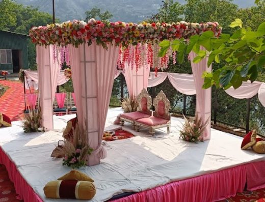 Destination hub by Priyanka