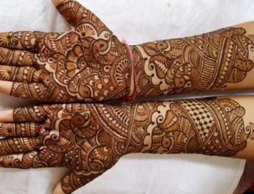 Priya Mehndi Art And Training Center.
